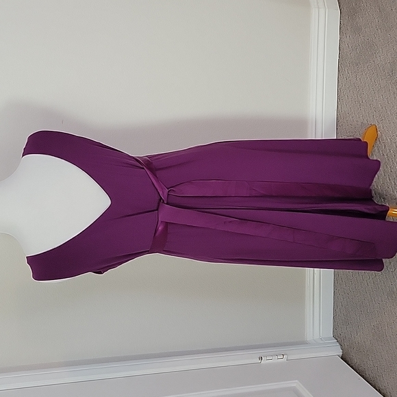 Beautiful Formal/Party Dress - Picture 6 of 9